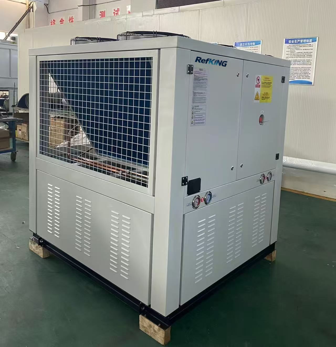25hp air cooled scroll chiller to Australia