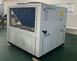 Air cooled scroll chiller